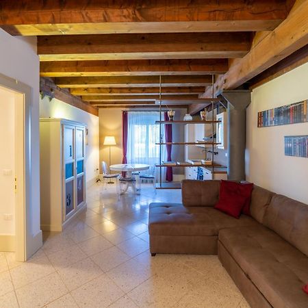 Youatmolino Canal View Apartment Venedik Dış mekan fotoğraf